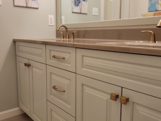 Elegant vanity inspiration, quartz countertop idea, gold faucet design, double sink vanity inspiration, luxury vanity design